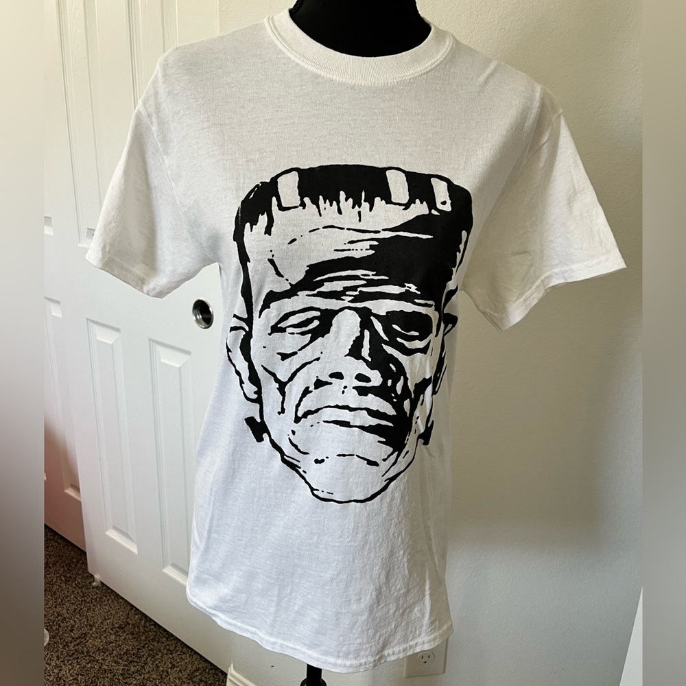 Frankenstein Monster Graphic Tee | White Gildan T-Shirt | Size Small